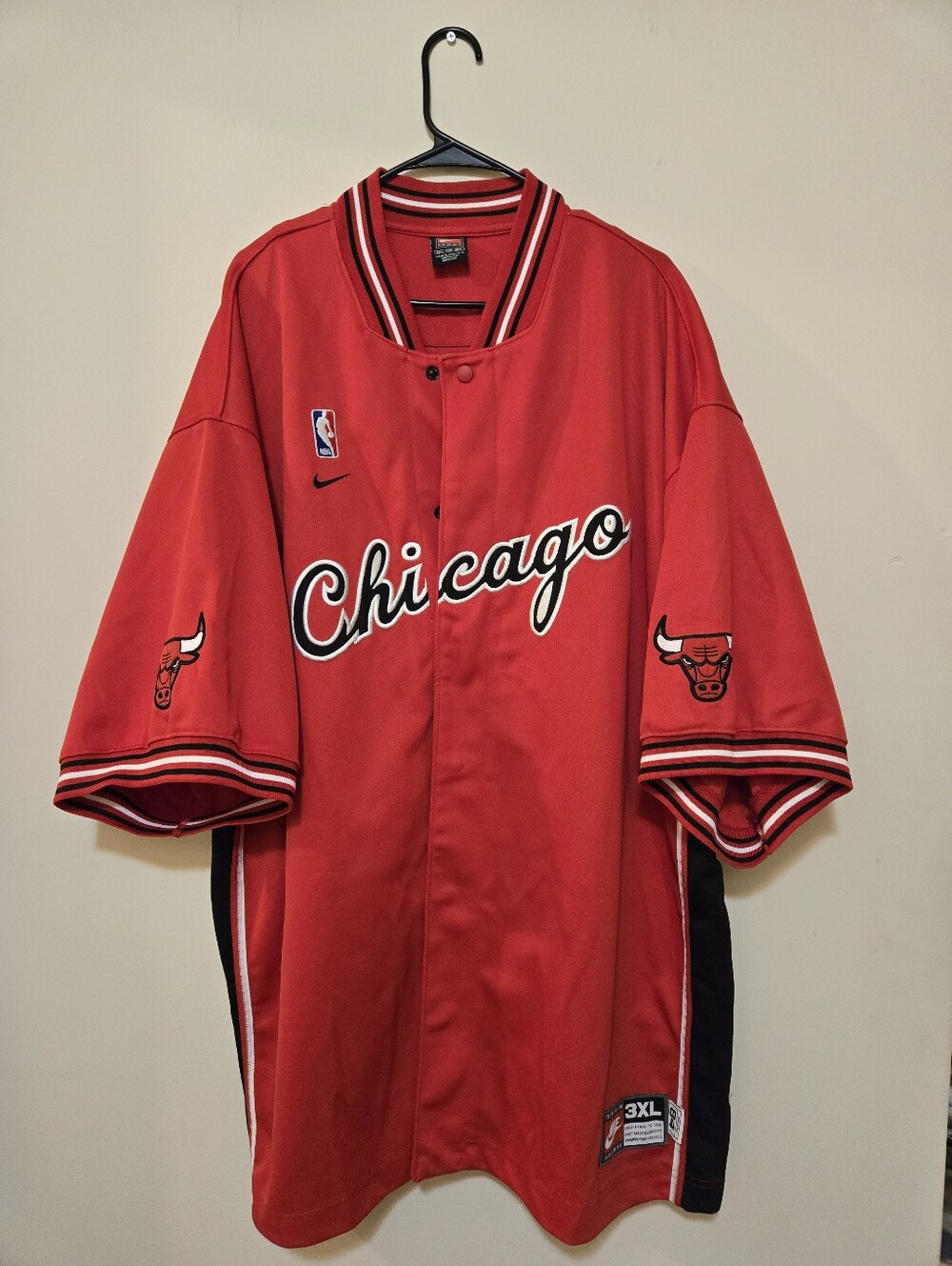 Vintage Chicago Bulls NBA NIKE Warm Up Snap Jersey